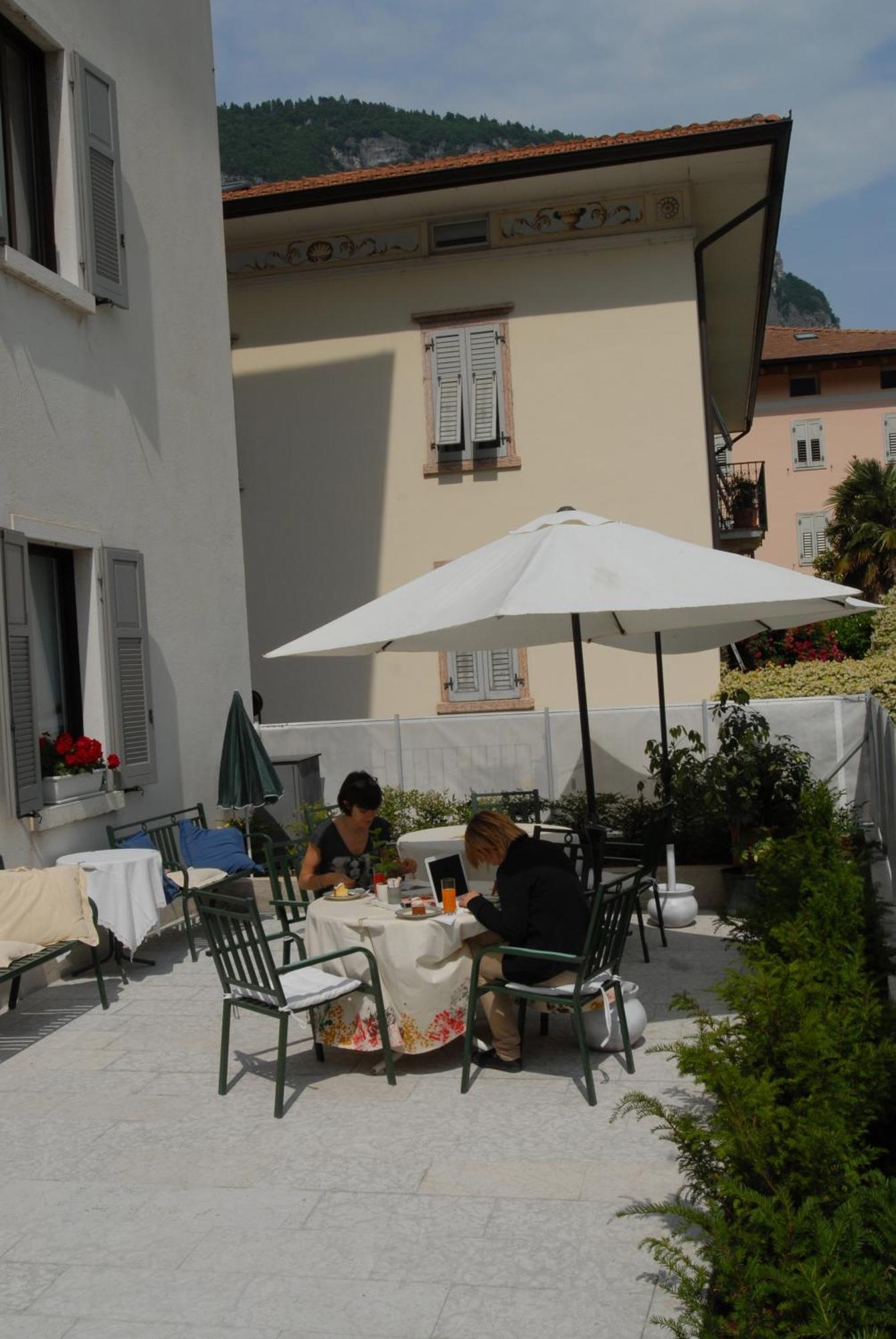 Albergo Al Sole ميزولومباردو المظهر الخارجي الصورة