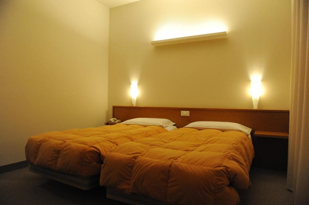Albergo Al Sole ميزولومباردو المظهر الخارجي الصورة